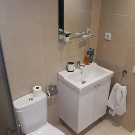 Appartement Spacious With Terrace Ariqus *
