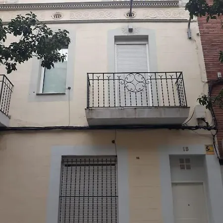 Spacious With Terrace Ariqus