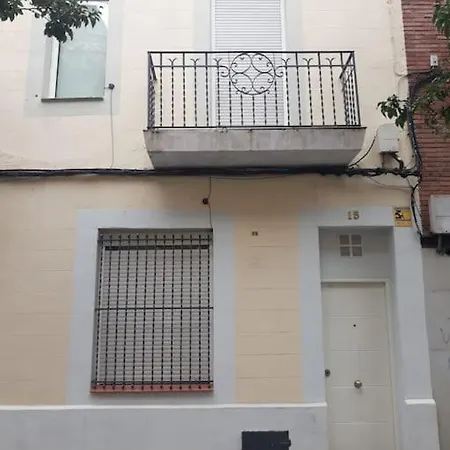 Spacious With Terrace Ariqus דירה